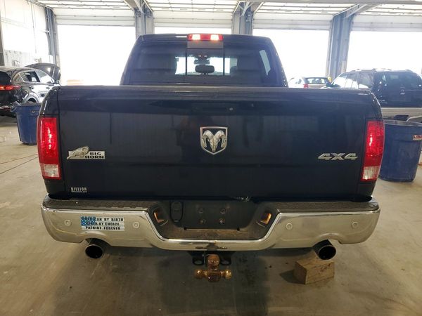 2018 RAM 1500 SLT CREW CAB 4X4