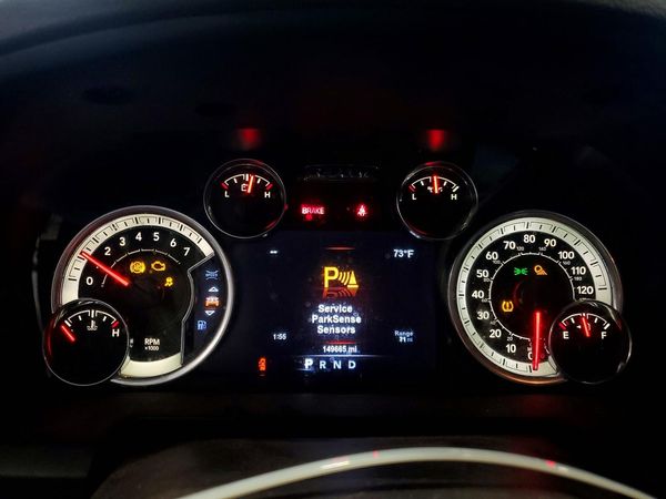 2018 RAM 1500 SLT CREW CAB 4X4