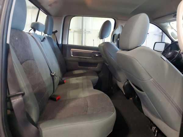 2018 RAM 1500 SLT CREW CAB 4X4