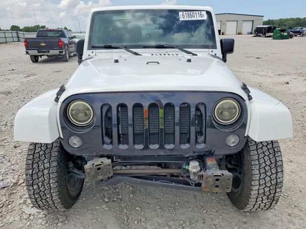 2015 JEEP WRANGLER SAHARA 4X4