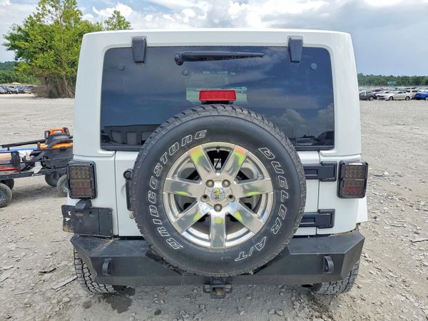 2015 JEEP WRANGLER SAHARA 4X4