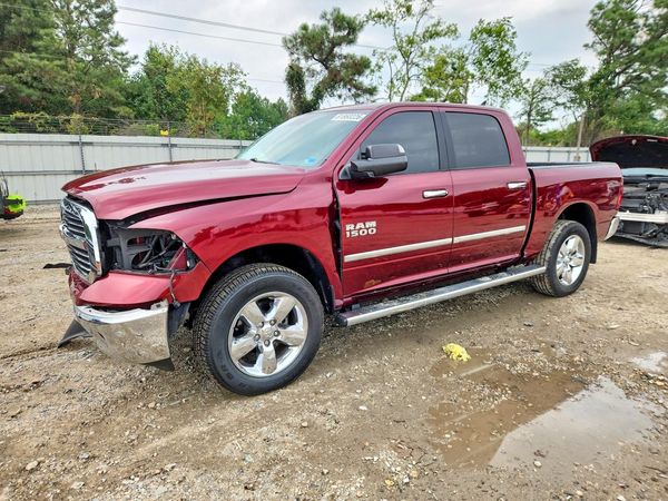 2017 RAM 1500 SLT CREW CAB 4X4