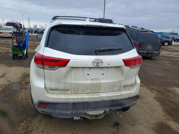 2018 TOYOTA HIGHLANDER SE/XLE