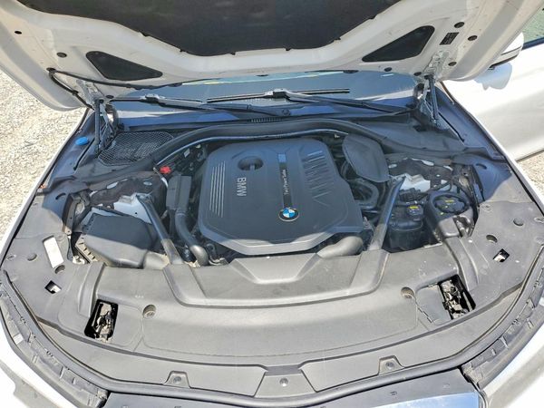 2016 BMW 740