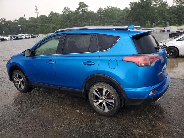 2017 TOYOTA RAV4 XLE