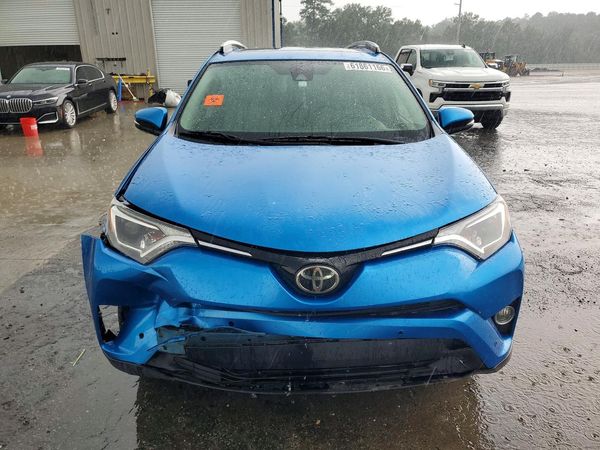 2017 TOYOTA RAV4 XLE