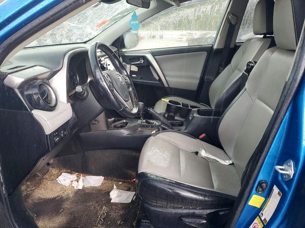2017 TOYOTA RAV4 XLE