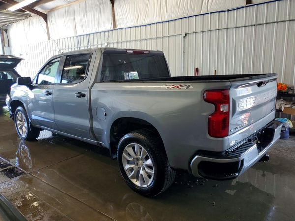 2025 CHEVROLET SILVERADO Custom