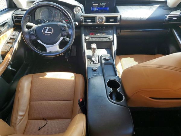 2017 LEXUS IS 200t