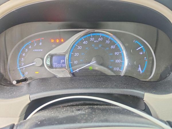 2014 TOYOTA SIENNA