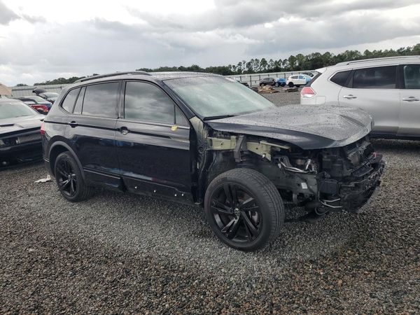2024 VOLKSWAGEN TIGUAN SE R-Line Black