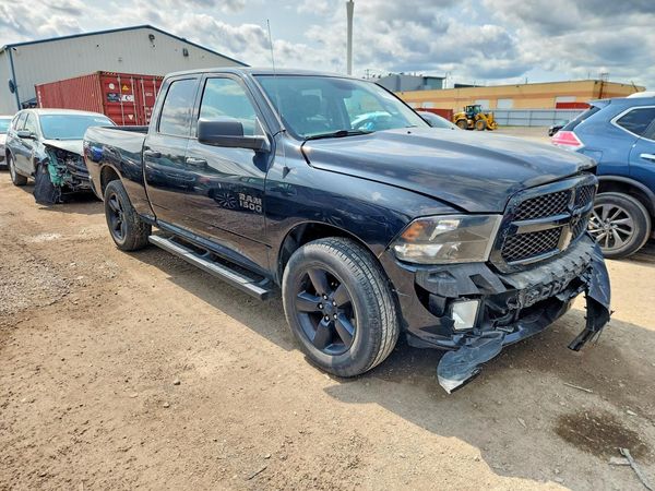 2016 RAM 1500 ST