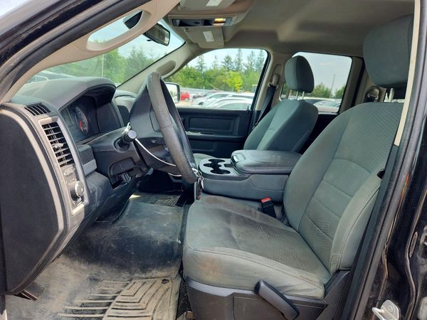 2016 RAM 1500 ST