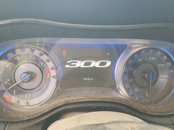 2019 CHRYSLER 300
