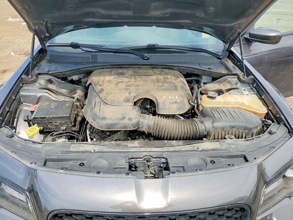 2019 CHRYSLER 300