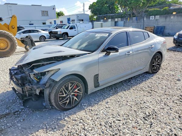 2023 KIA STINGER