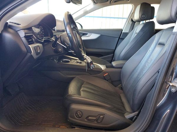 2017 AUDI A4 quattro Premium Plus