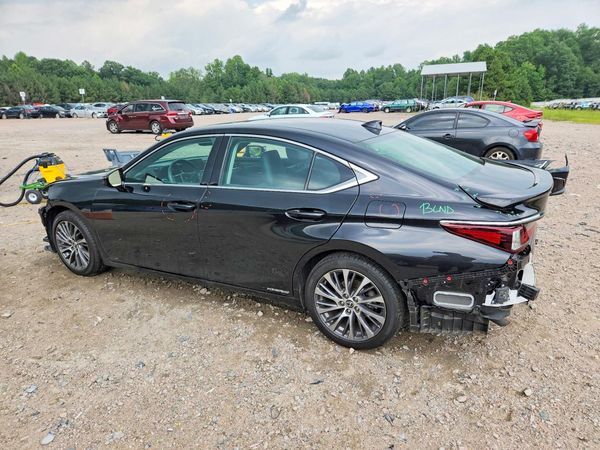 2021 LEXUS ES 300h Premium