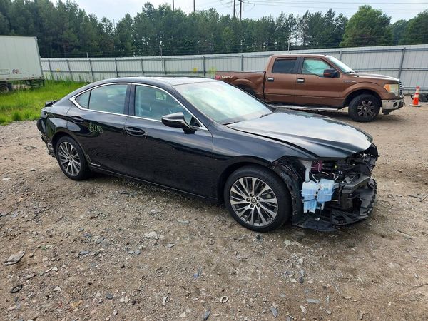 2021 LEXUS ES 300h Premium