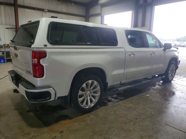 2022 CHEVROLET SILVERADO High Country