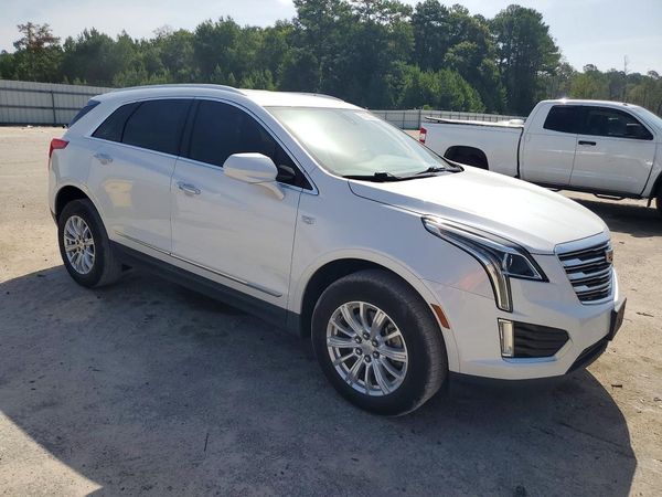 2017 CADILLAC XT5