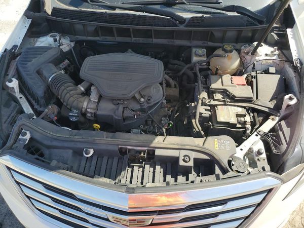 2017 CADILLAC XT5