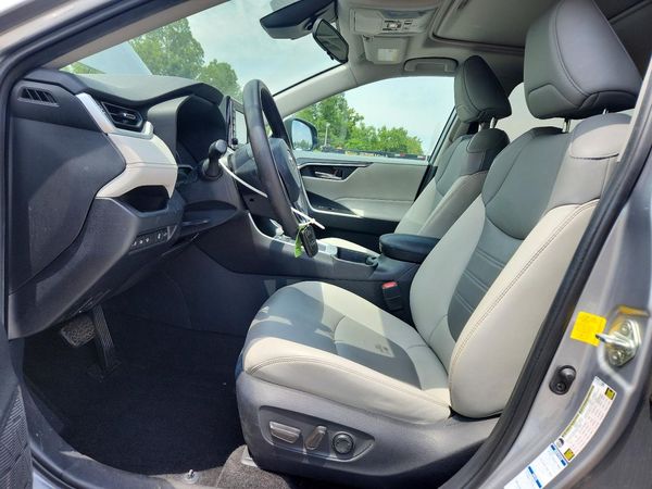 2019 TOYOTA RAV4