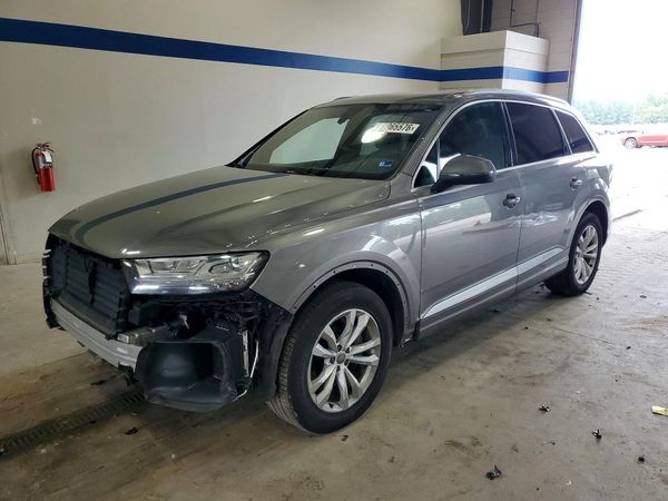 2017 AUDI Q7 quattro Premium Plus