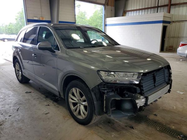 2017 AUDI Q7 quattro Premium Plus