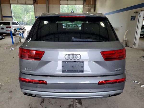 2017 AUDI Q7 quattro Premium Plus