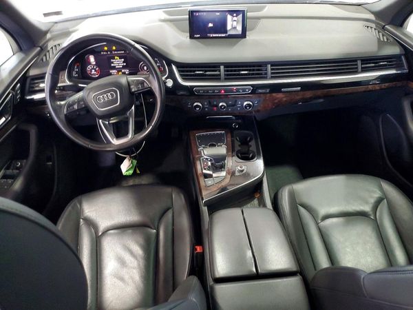 2017 AUDI Q7 quattro Premium Plus