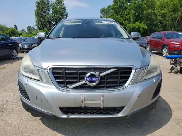 2012 VOLVO XC60