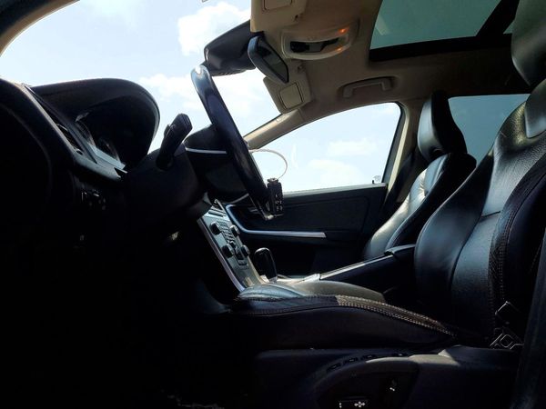 2012 VOLVO XC60