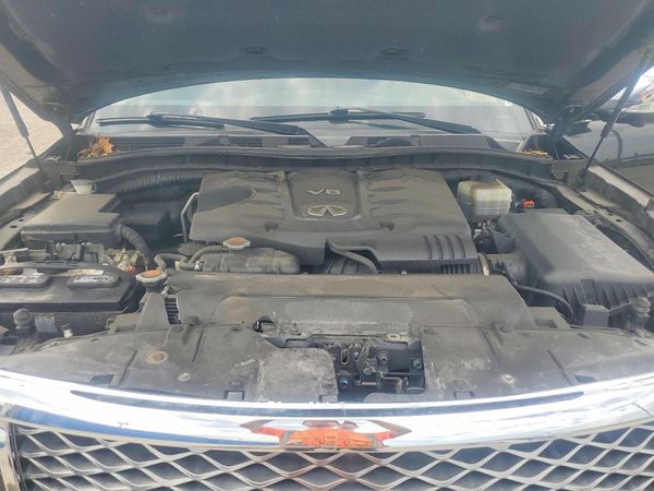 2015 INFINITI QX80