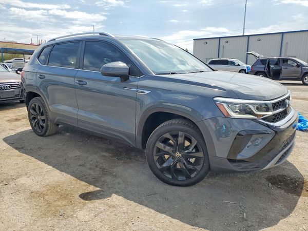 2022 VOLKSWAGEN TAOS