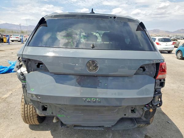 2022 VOLKSWAGEN TAOS