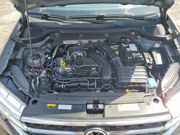 2022 VOLKSWAGEN TAOS