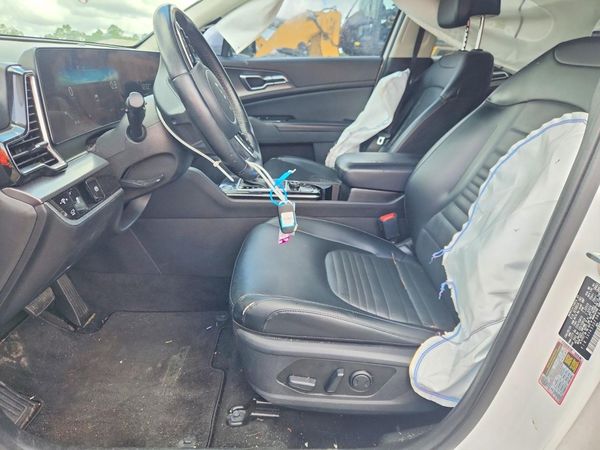 2024 KIA SPORTAGE SX-PRESTIGE or SX-P