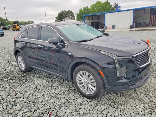 2024 CADILLAC XT4 Luxury