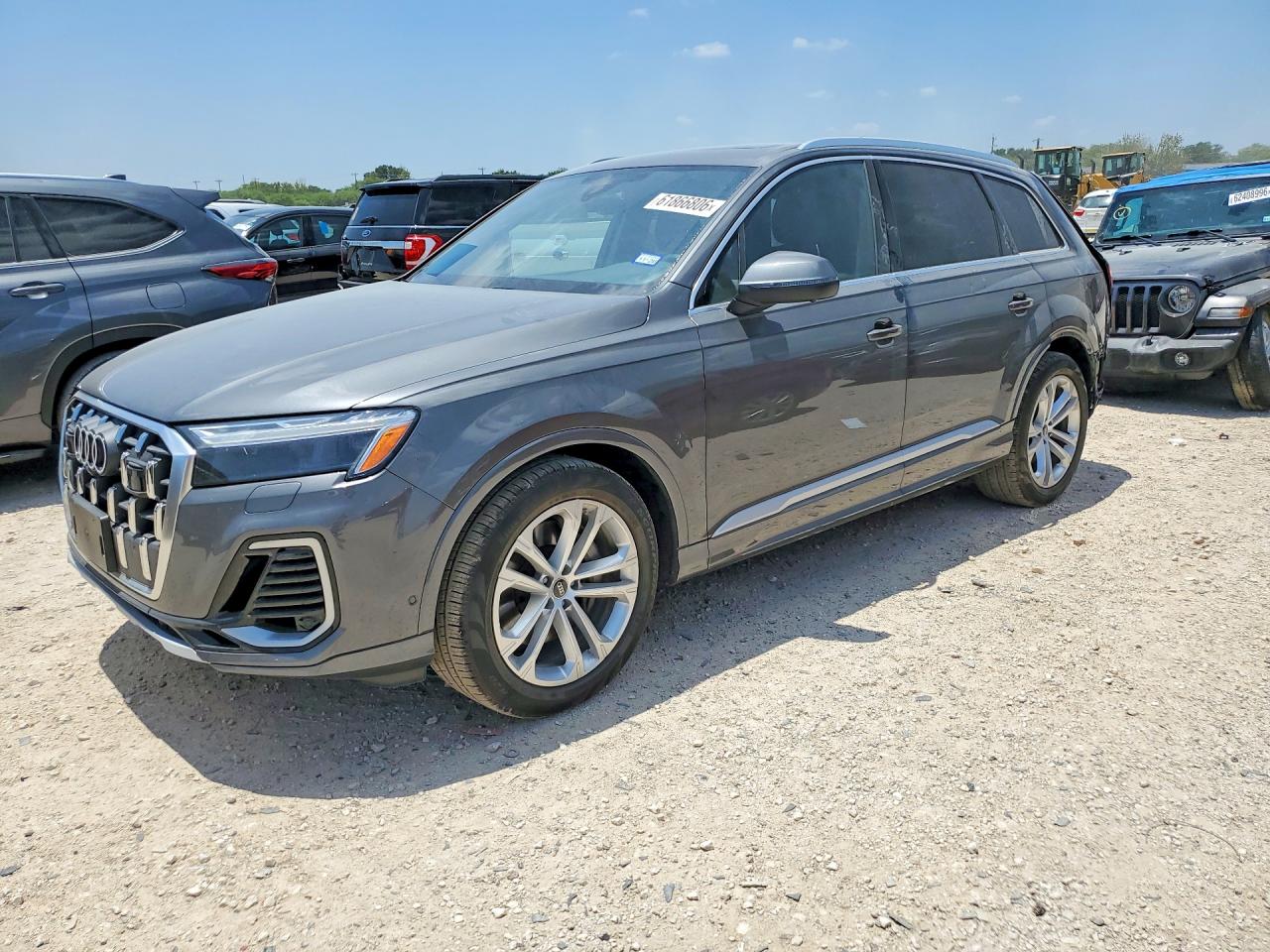 2025 AUDI Q7 quattro Premium Plus