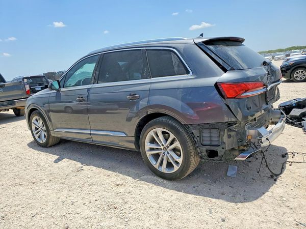 2025 AUDI Q7 quattro Premium Plus