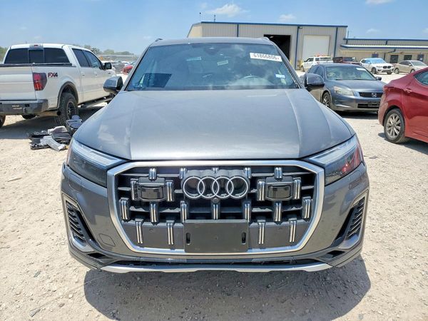 2025 AUDI Q7 quattro Premium Plus