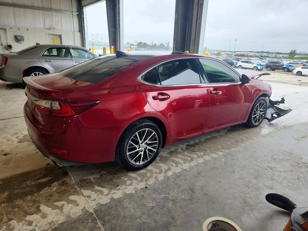 2017 LEXUS ES