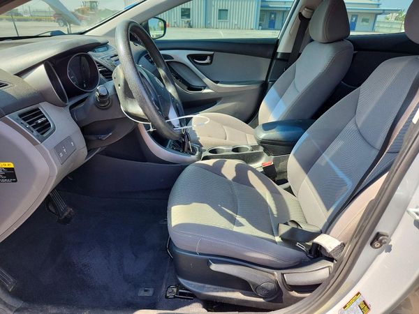 2014 HYUNDAI ELANTRA GLS (Middle)