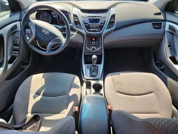 2014 HYUNDAI ELANTRA GLS (Middle)