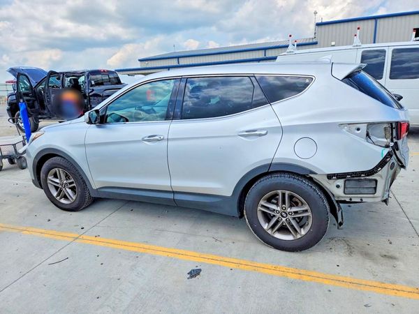 2017 HYUNDAI SANTA FE SPORT Base