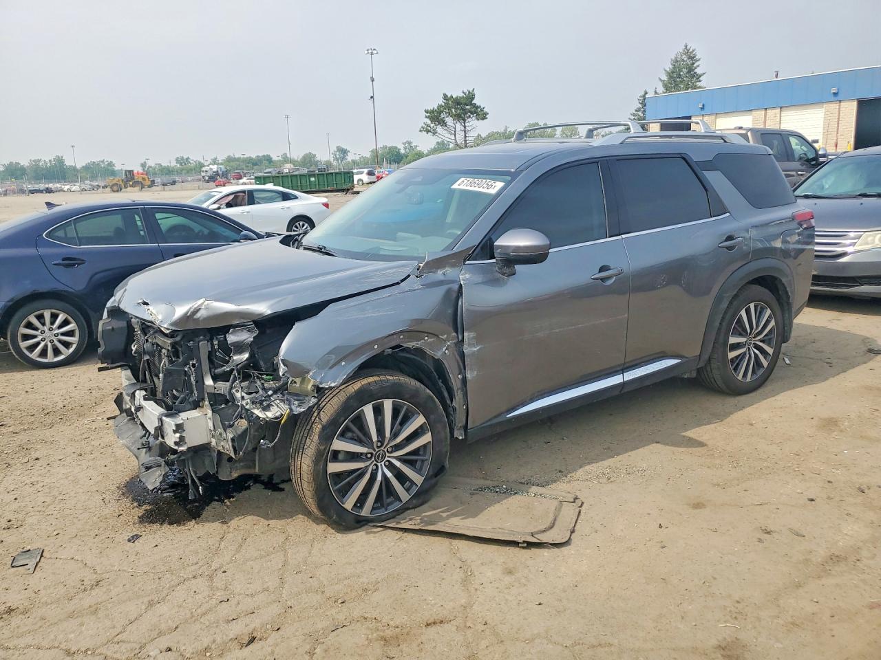 2022 NISSAN PATHFINDER Platinum
