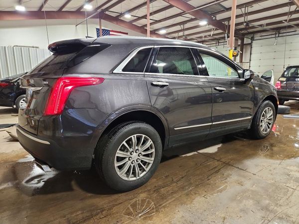 2018 CADILLAC XT5 Luxury