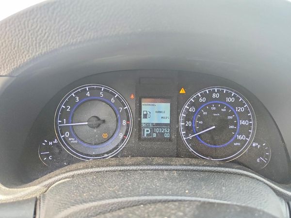 2015 INFINITI Q40