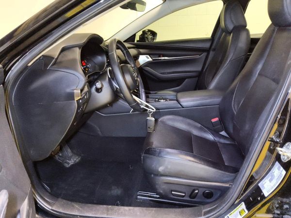 2019 MAZDA 3